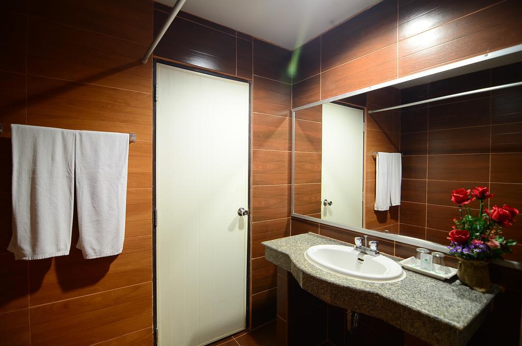 Ranong Garden Hotel Номер фото